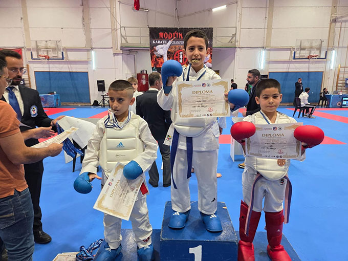 أمطار من الميداليات والإنجازات في بطولة موديعين القطرية للكراتيه